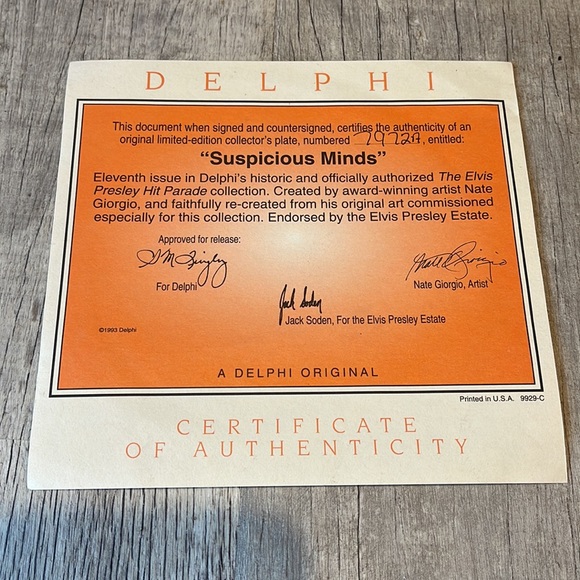 Elvis Presley Suspicious Minds Plate - Picture 5 of 8